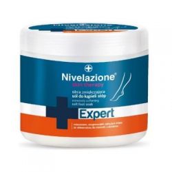 Nivelazione * Skin Therapy Expert * Silnie zmiękczająca sól do kąpieli stóp z kwasami * 650g